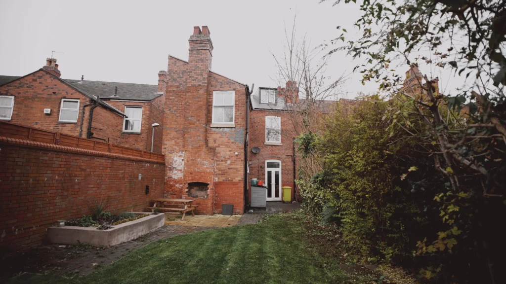 Back of Enidaso House